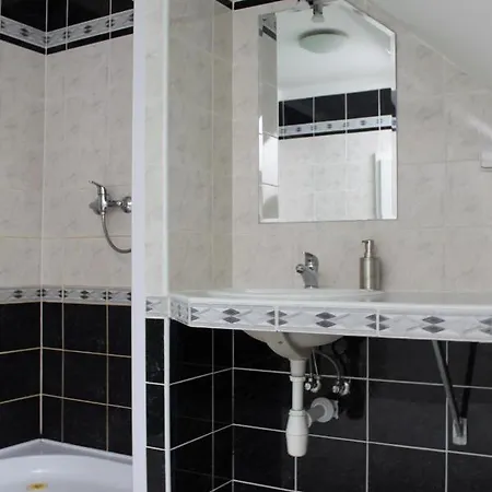 U Stanicka וילה Ostruzno (Pilsen)